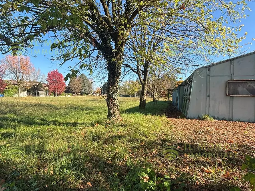 Immagine 12 di Terreno in vendita  in Via Giovanni Paolo I a Cerro Al Lambro
