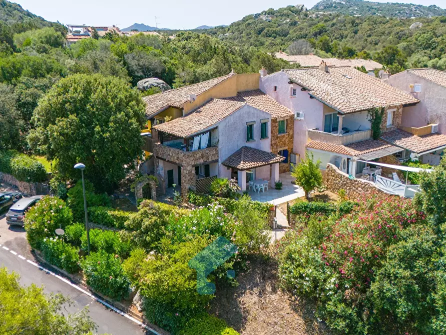 Immagine 38 di Casa trifamiliare in vendita  in Via Porto Rotondo, 16. a Olbia