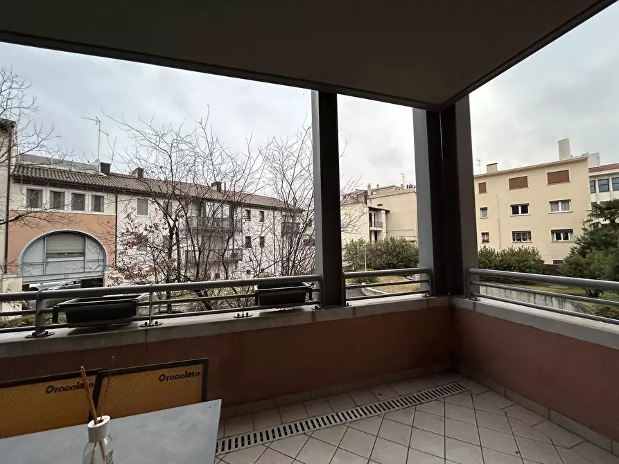 Immagine 46 di Casa trifamiliare in vendita  a Conegliano