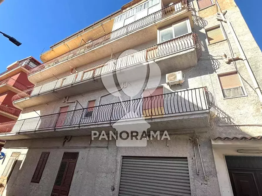 Immagine 2 di Casa trifamiliare in vendita  in Via 4 Novembre, 7 a Partinico