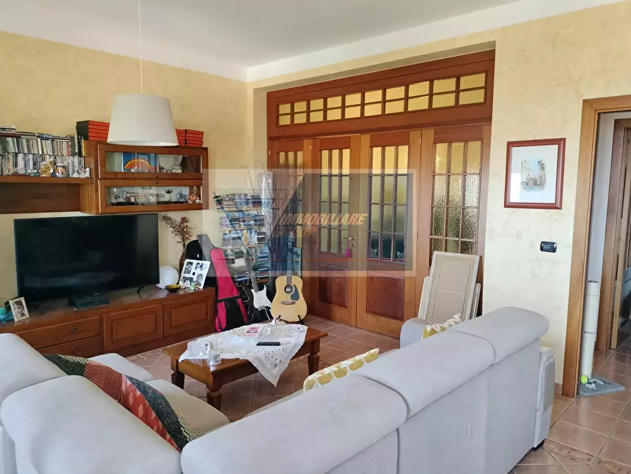 Immagine 6 di Casa trifamiliare in vendita  in Via Avola a Siracusa