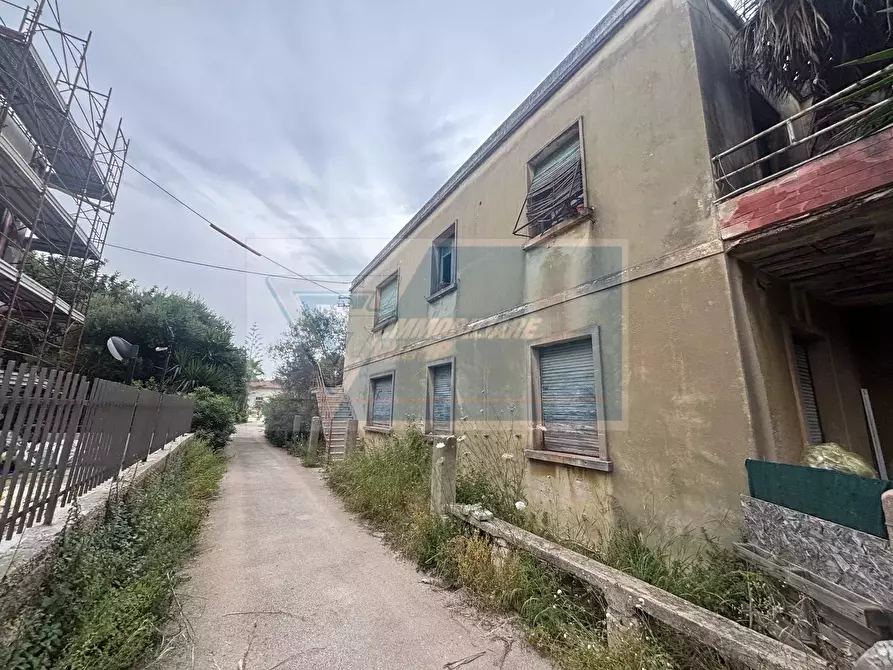 Immagine 3 di Casa trifamiliare in vendita  in Viale Scala Greca, 487 a Siracusa