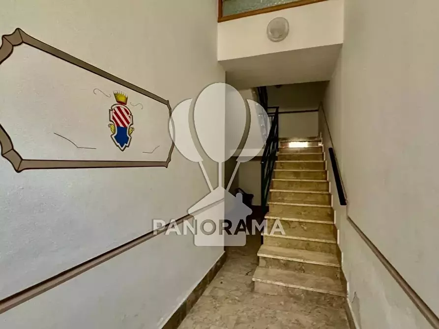 Immagine 2 di Casa trifamiliare in vendita  in Via Principe Amedeo a Balestrate