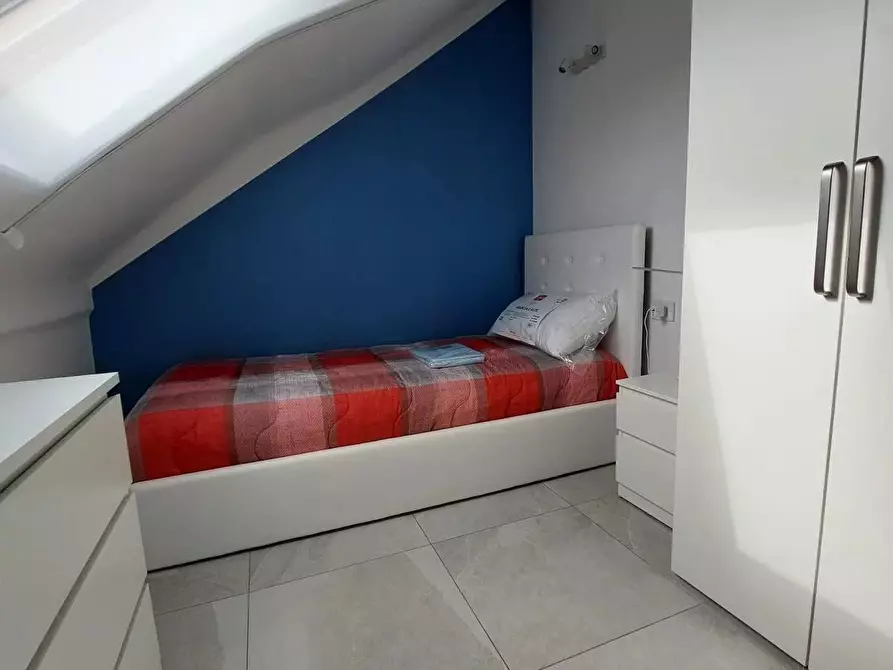 Immagine 2 di Casa trifamiliare in affitto  a Milano