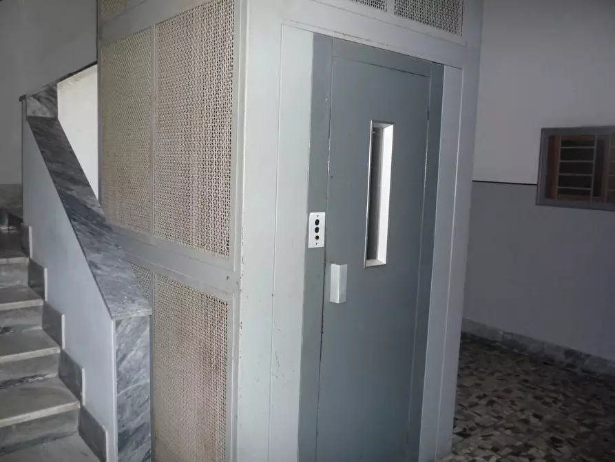 Immagine 4 di Casa trifamiliare in vendita  in Via Giuseppe Natoli, 117 a Messina