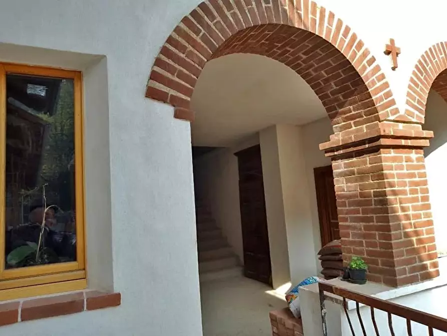 Immagine 3 di Casa trifamiliare in vendita  a Dogliani