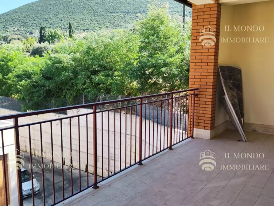 Immagine 21 di Castello in vendita  in Viale Tivoli a Palombara Sabina