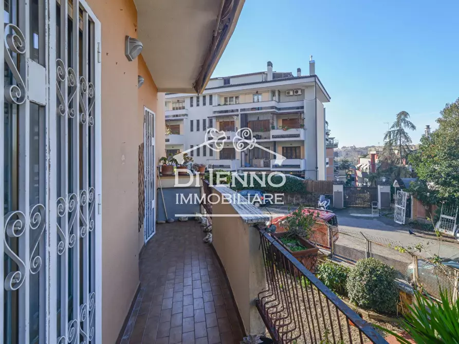 Immagine 22 di Casa trifamiliare in vendita  a Roma