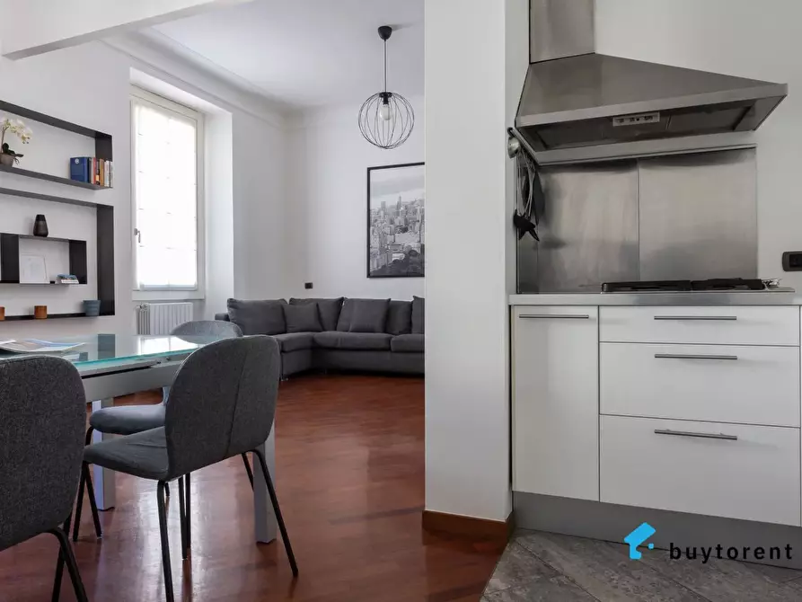 Immagine 2 di Casa trifamiliare in vendita  in Via Archimede, 41 a Milano