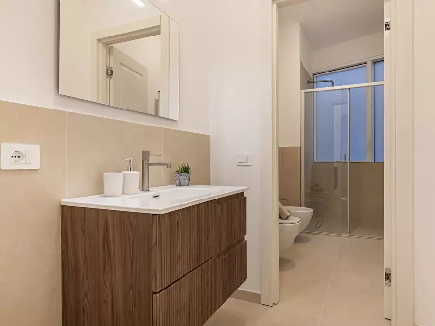 Immagine 29 di Casa trifamiliare in affitto  in VIA TINO SAVI, 76. a Sesto San Giovanni