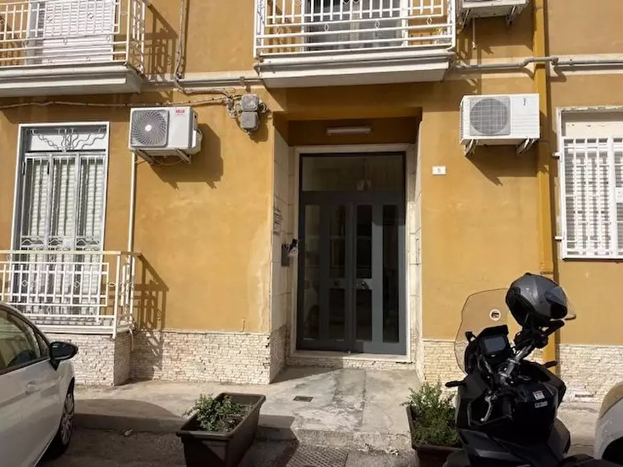 Immagine 1 di Casa trifamiliare in vendita  in Via Monte Bianco a Siracusa