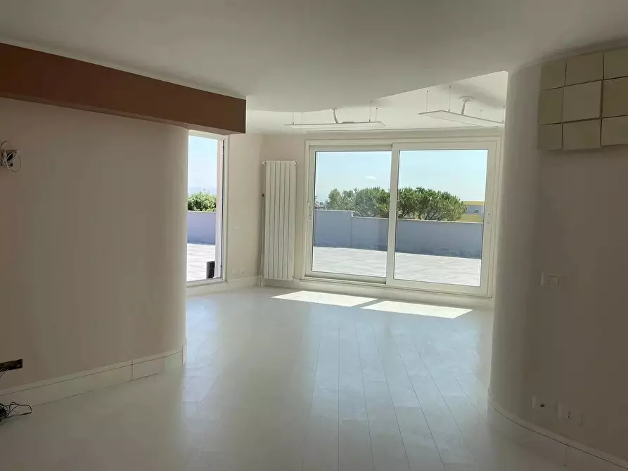 Immagine 8 di Casa trifamiliare in vendita  in Via delle Sterlizie a Nettuno