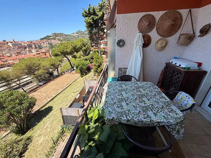 Immagine 6 di Casa trifamiliare in vendita  a Ventimiglia