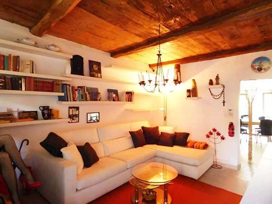 Immagine 2 di Terreno edificabile in vendita  a Alto