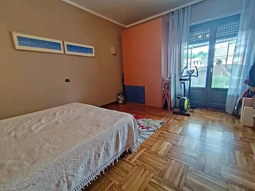 Immagine 18 di Casa trifamiliare in vendita  a Dogliani