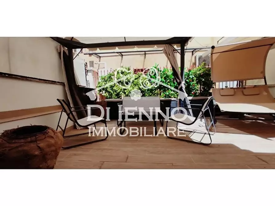 Immagine 5 di Casa trifamiliare in vendita  in Via Napoleone III a Roma