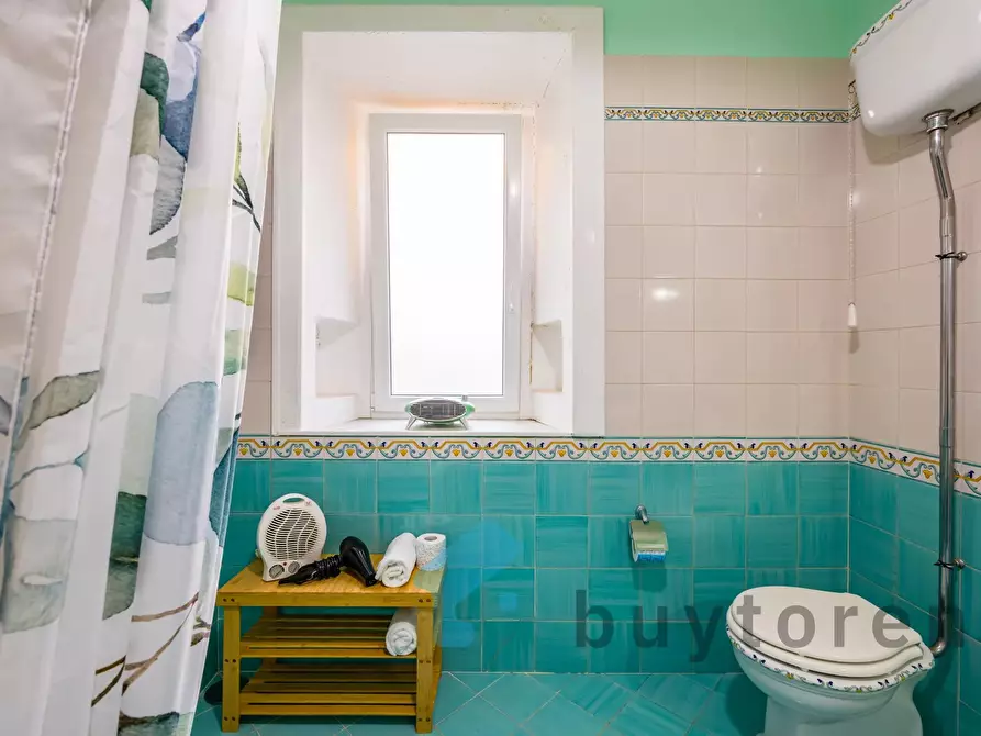 Immagine 47 di Casa trifamiliare in vendita  in Piazzetta Rosario di Palazzo, 10. a Napoli