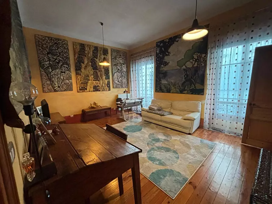 Immagine 1 di Casa trifamiliare in vendita  in Via Garibaldi, 18 a Ventimiglia