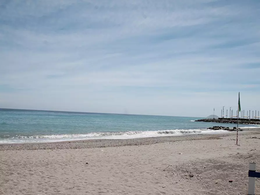 Immagine 3 di Casa trifamiliare in affitto  a Loano