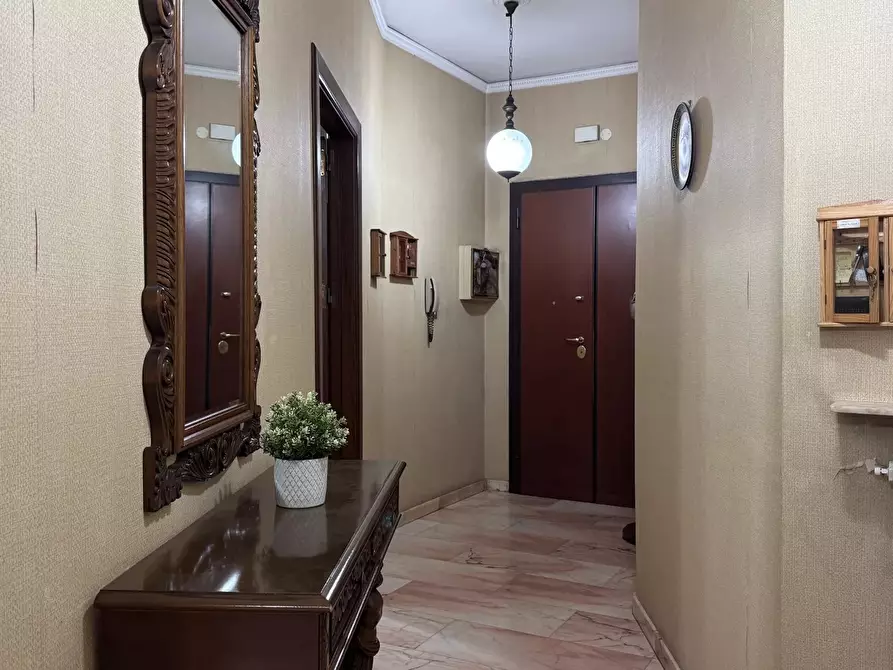 Immagine 16 di Casa trifamiliare in vendita  in Viale della Repubblica, 373 a Cosenza