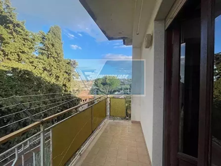 Immagine 4 di Casa trifamiliare in vendita  in Via Pirandello a Buccheri