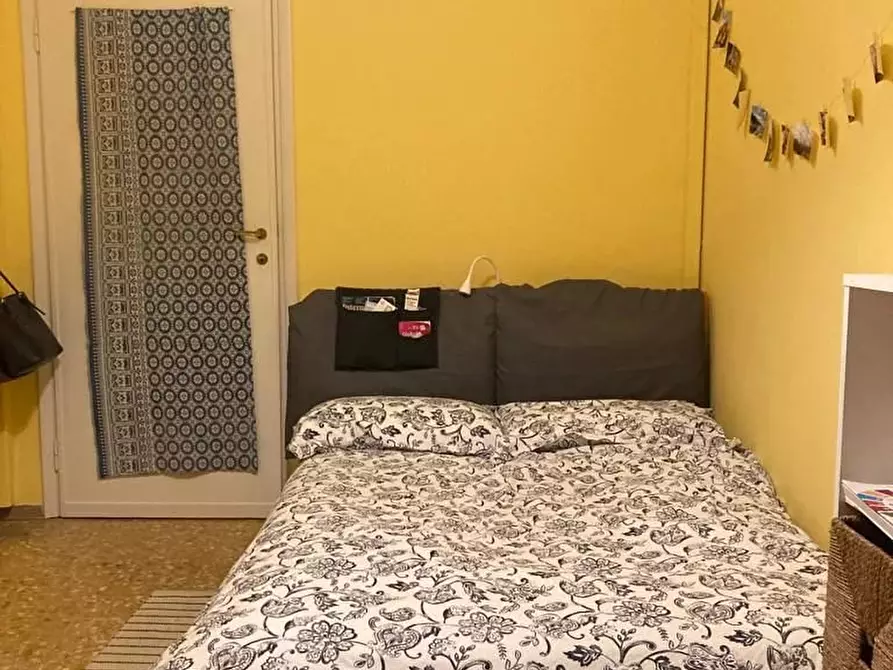 Immagine 1 di Casa trifamiliare in affitto  in Via Eugenio Carpi 38 a Milano