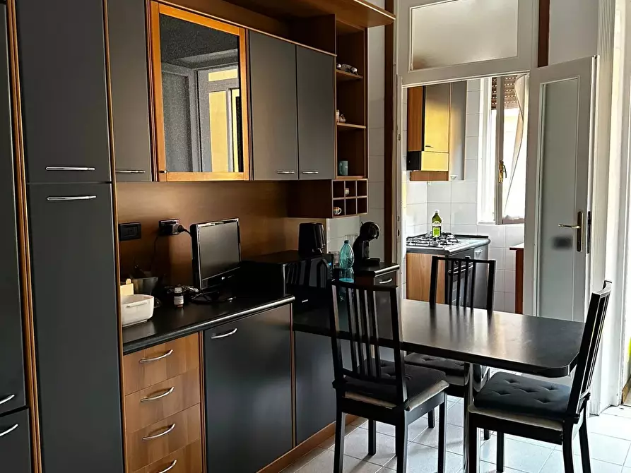 Immagine 2 di Casa trifamiliare in affitto  in Viale Brianza a Milano