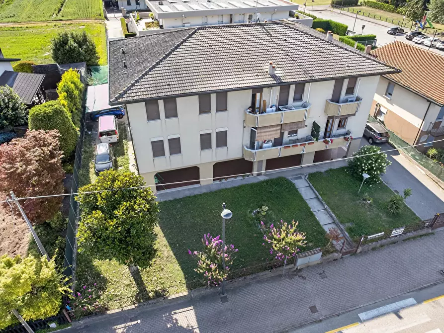 Immagine 35 di Casa trifamiliare in vendita  a Campagna Lupia