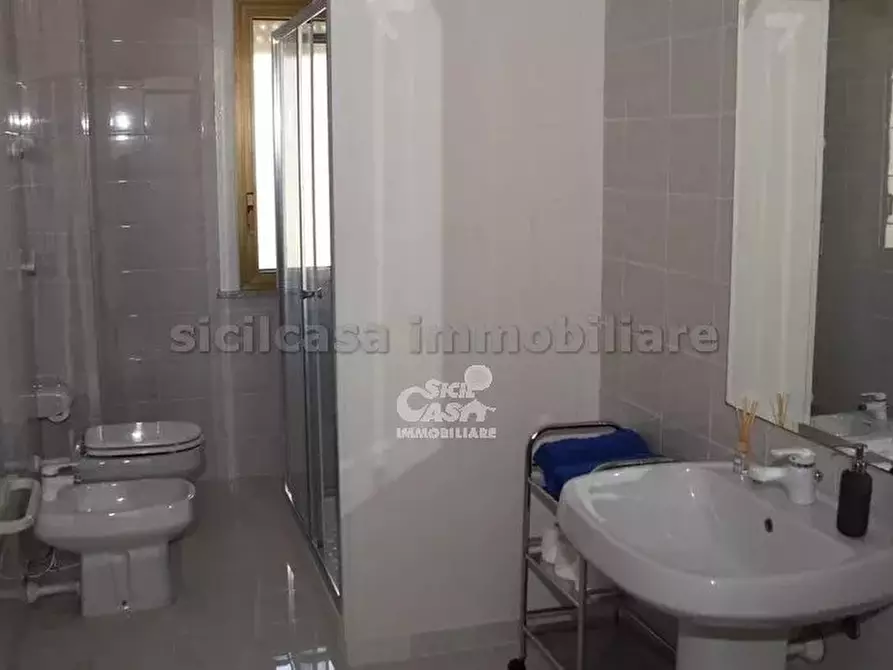 Immagine 9 di Casa trifamiliare in affitto  a Marsala