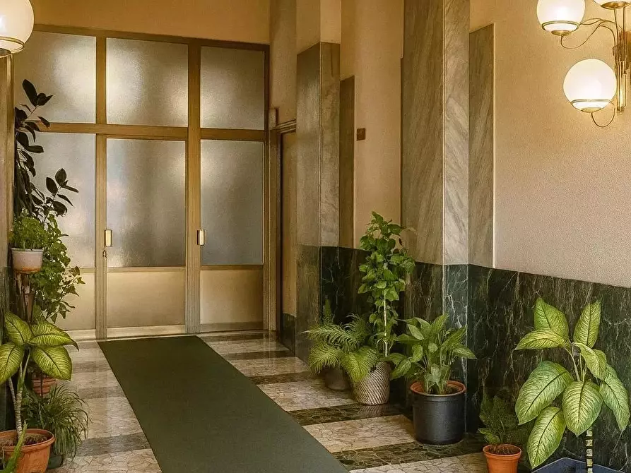 Immagine 20 di Casa trifamiliare in vendita  a Milano