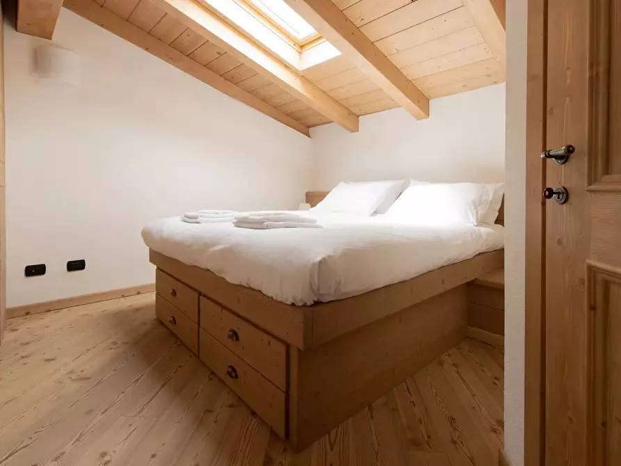 Immagine 20 di Casa trifamiliare in vendita  in Via Roma, 39 a Bormio