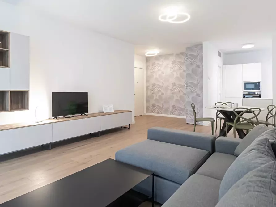 Immagine 1 di Casa trifamiliare in affitto  in Via Ippodromo, 8 a Milano