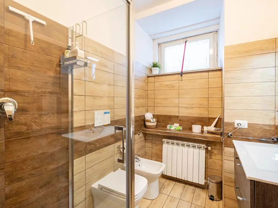 Immagine 36 di Casa trifamiliare in vendita  in Piazza Antonio Mancini, 4 a Roma