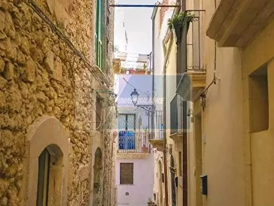 Immagine 12 di Casa trifamiliare in vendita  in Via Vincenzo Mirabella a Siracusa