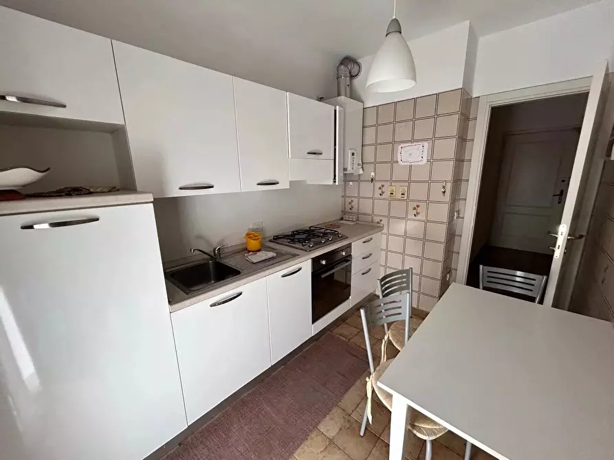 Immagine 3 di Casa trifamiliare in affitto  a Ventimiglia