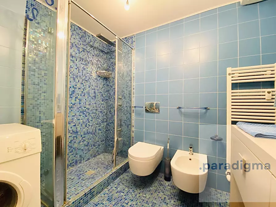 Immagine 12 di Casa trifamiliare in vendita  a Bordighera