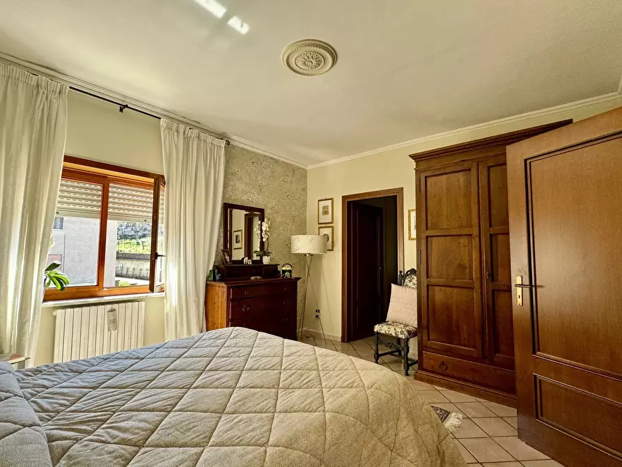 Immagine 18 di Casa trifamiliare in vendita  a Altilia