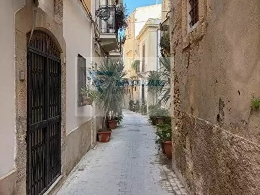 Immagine 12 di Casa trifamiliare in vendita  in Vicolo I Alla Giudecca a Siracusa