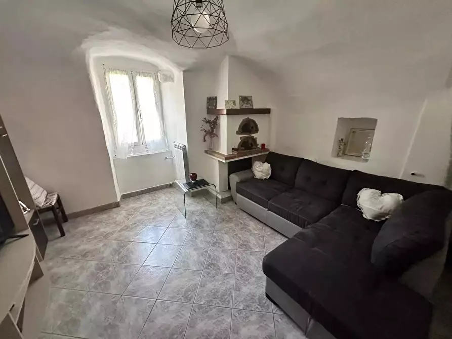 Immagine 2 di Casa trifamiliare in vendita  a Vallecrosia
