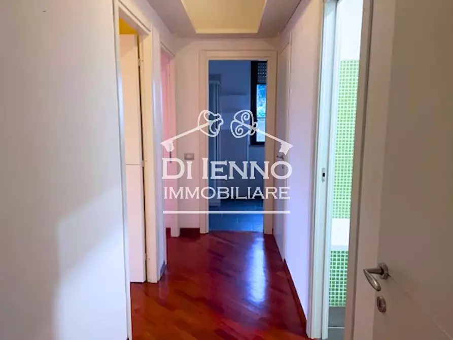 Immagine 4 di Casa trifamiliare in affitto  in Via Busto Arsizio a Roma