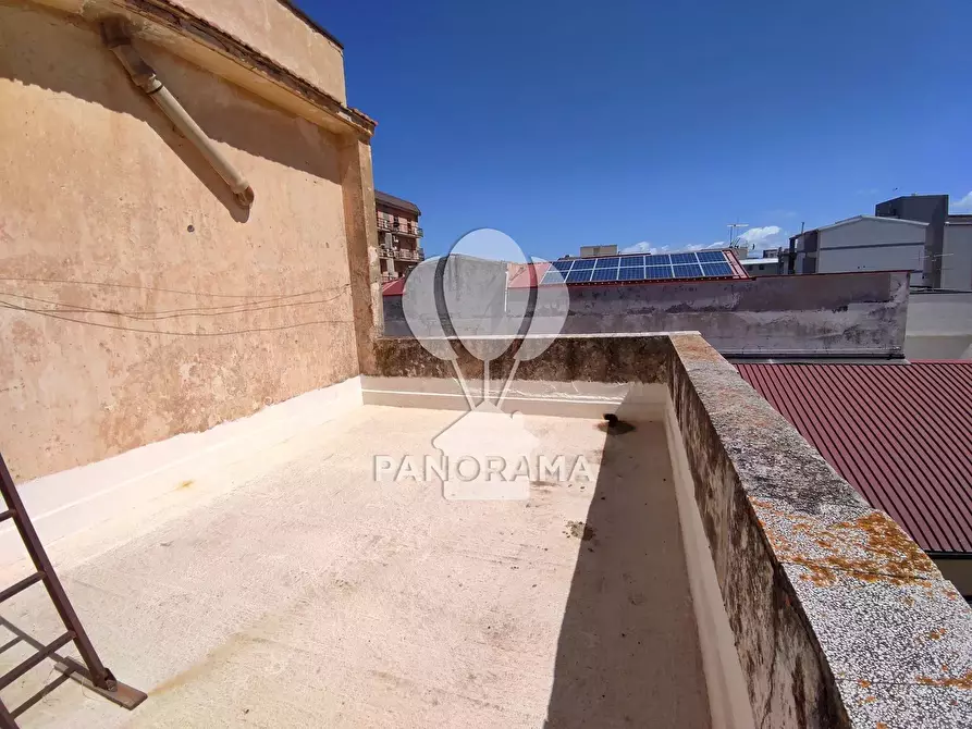 Immagine 25 di Casa trifamiliare in vendita  in Corso dei mille 68 a Alcamo