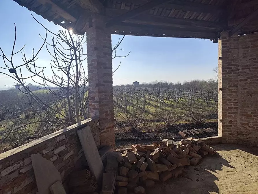 Immagine 10 di Terreno edificabile in vendita  a Carrù