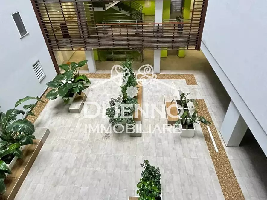 Immagine 8 di Casa trifamiliare in affitto  in Via Vitaliano Brancati a Roma