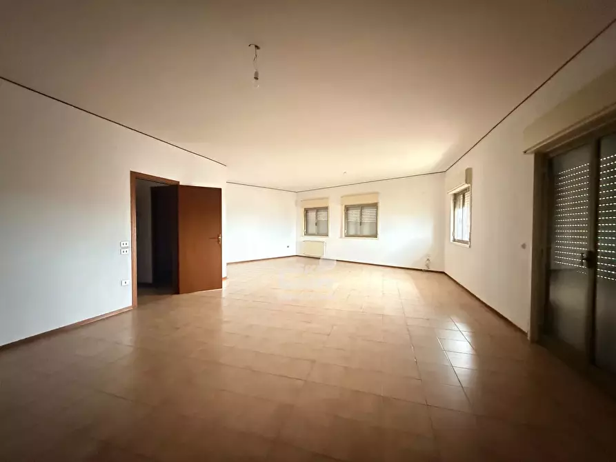 Immagine 2 di Casa trifamiliare in vendita  a Marsala