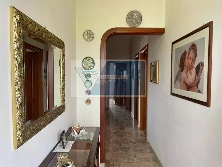 Immagine 15 di Casa trifamiliare in vendita  in Via Brancati a Buccheri