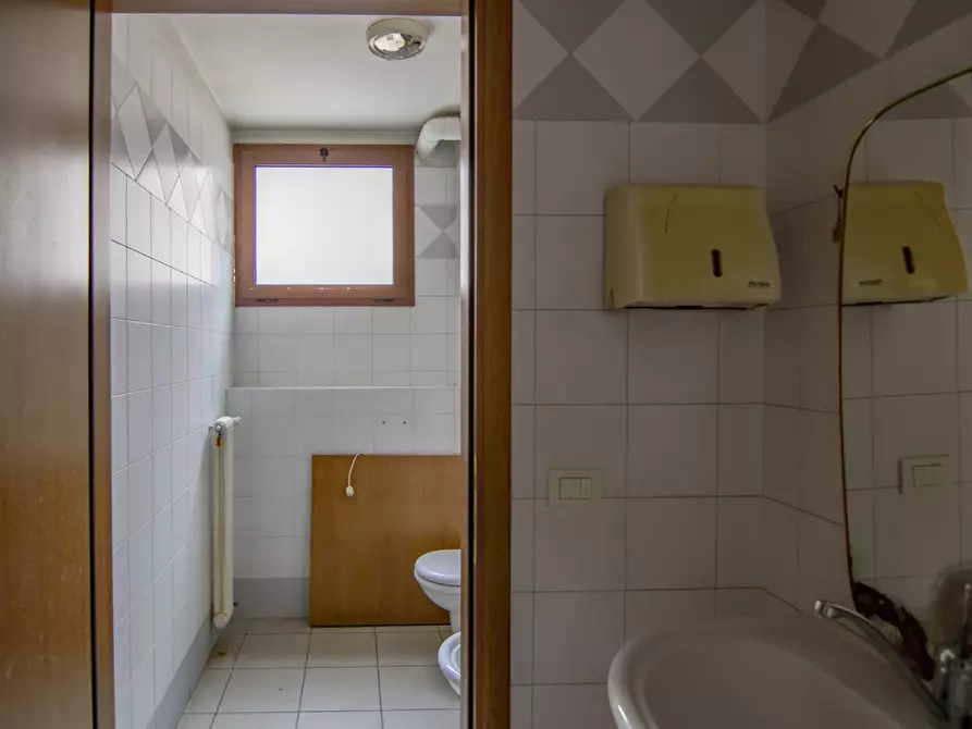 Immagine 46 di Attico in vendita  a Albignasego