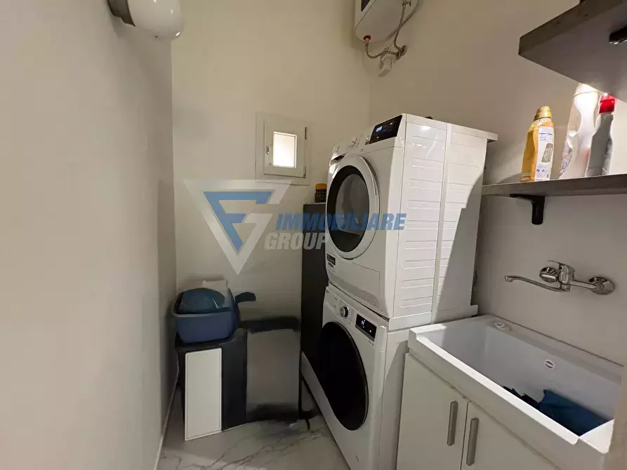 Immagine 6 di Casa trifamiliare in vendita  in Via Giuseppe Privitera a Siracusa