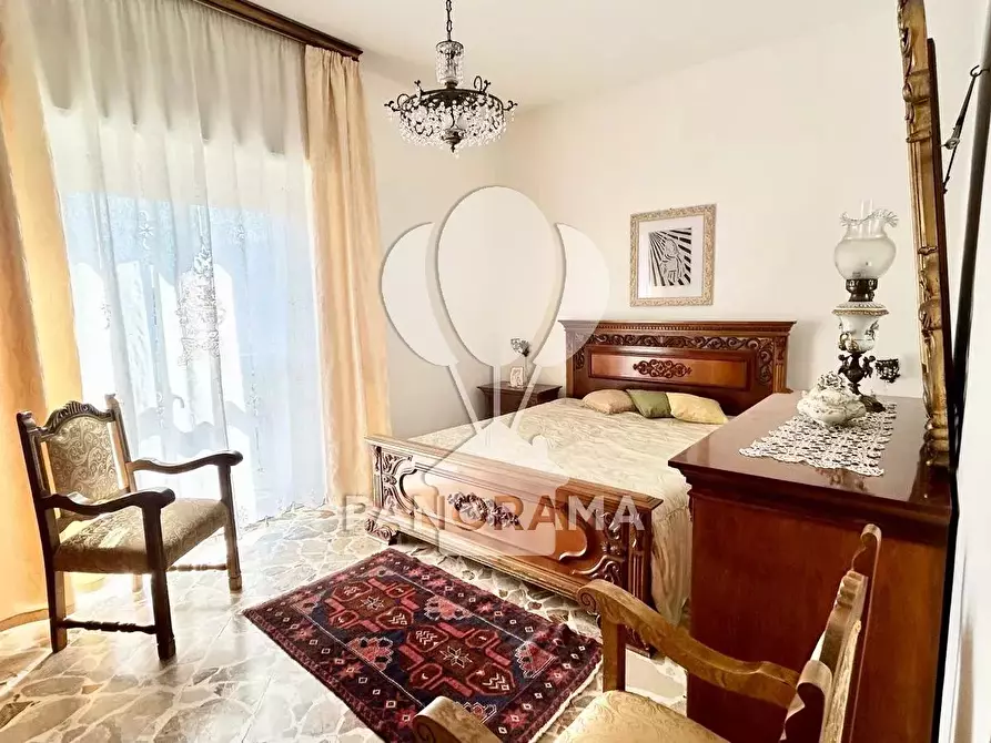 Immagine 11 di Casa trifamiliare in vendita  in Via Francesco Laurana a Alcamo