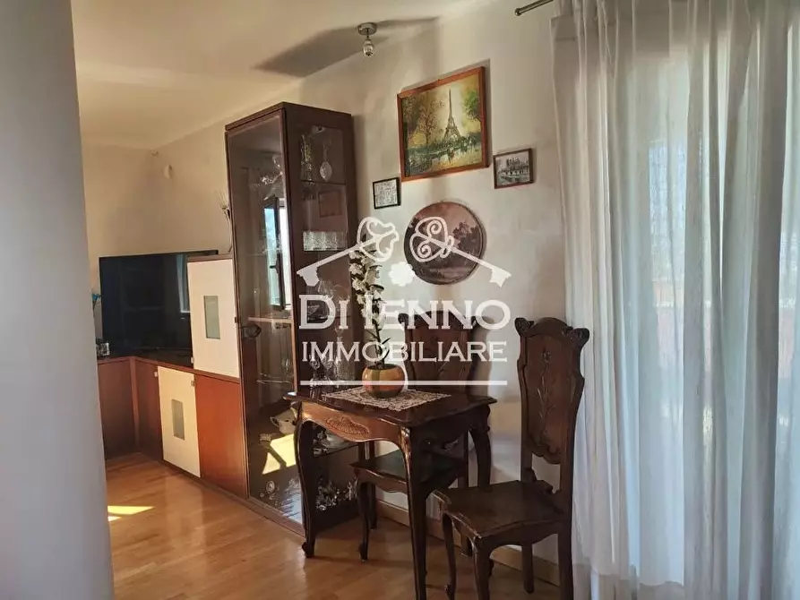 Immagine 9 di Casa trifamiliare in vendita  in Via Mongardino a Roma