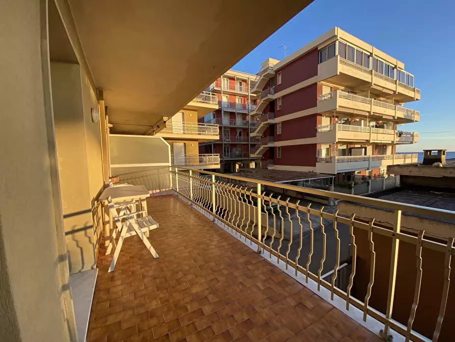Immagine 5 di Casa trifamiliare in vendita  in Passeggiata Trento e Trieste, 31 a Ventimiglia